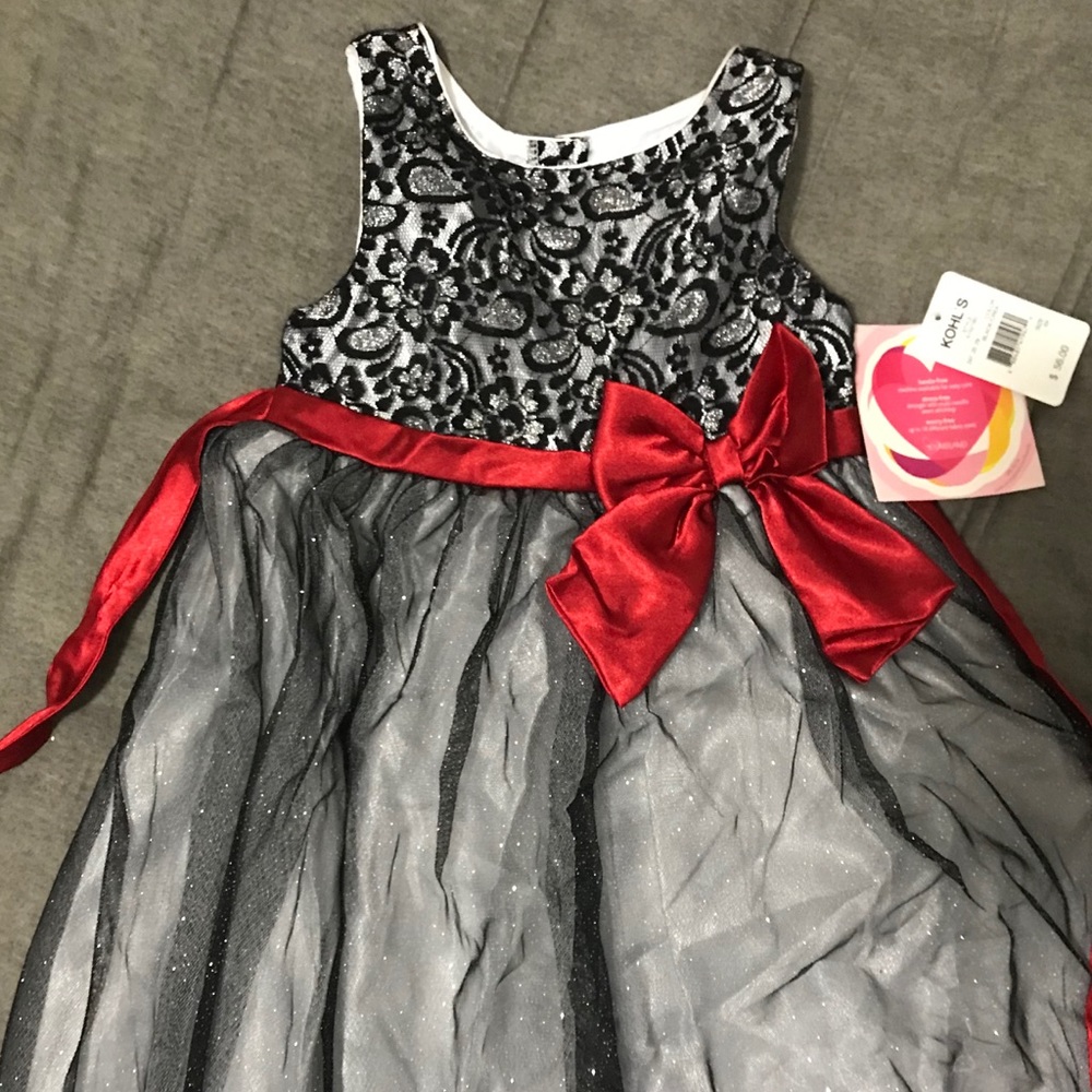 NWT! Girls party dress! Size 6X. Make an OFFER!